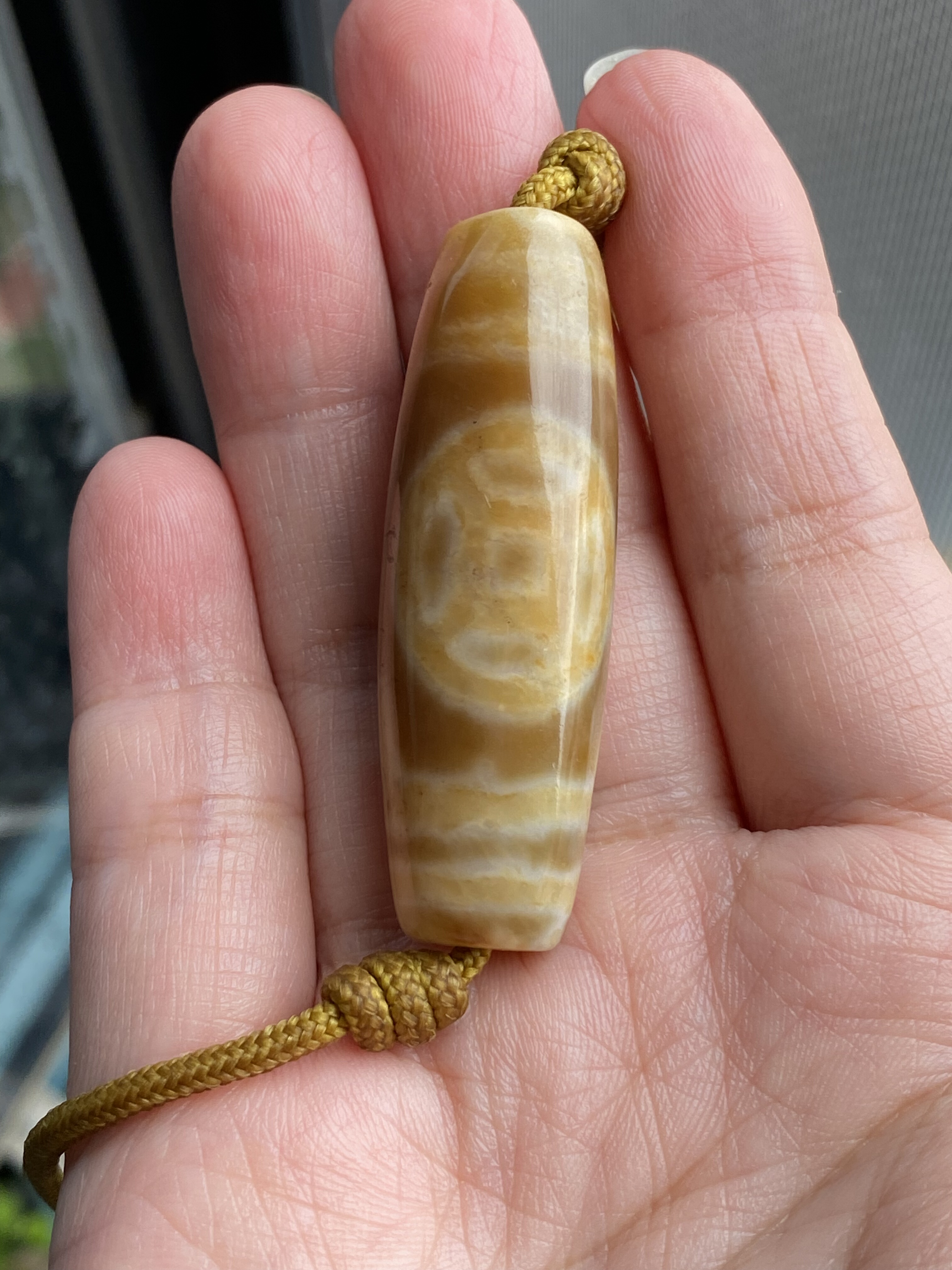 千年至纯天珠糖色高级稀有珍贵，质地细腻难得一见大宝贝