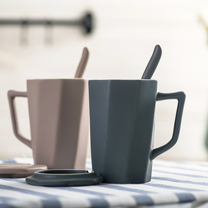 学生陶瓷马克杯带盖勺