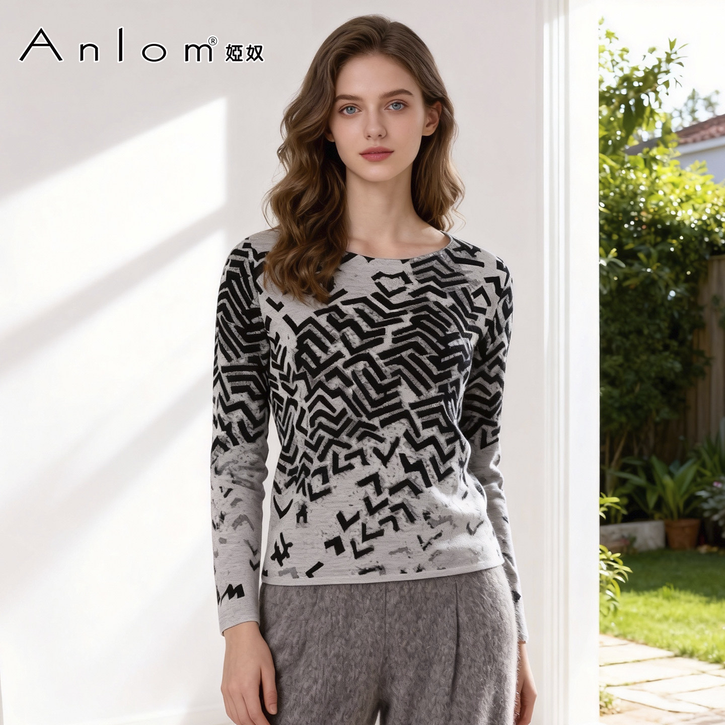 Anlom/娅奴秋冬新款女圆领抽象图案套衫桑蚕丝宽松简约针织上衣女,女装/女士精品,毛针织衫,淘宝优惠券,粉丝福利购,淘宝优惠卷