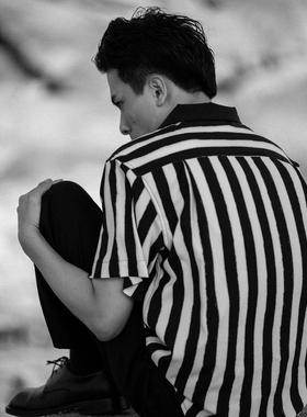 Planet 黑白条纹笔刷古巴领尖领复古休闲垂坠感短袖衬衫