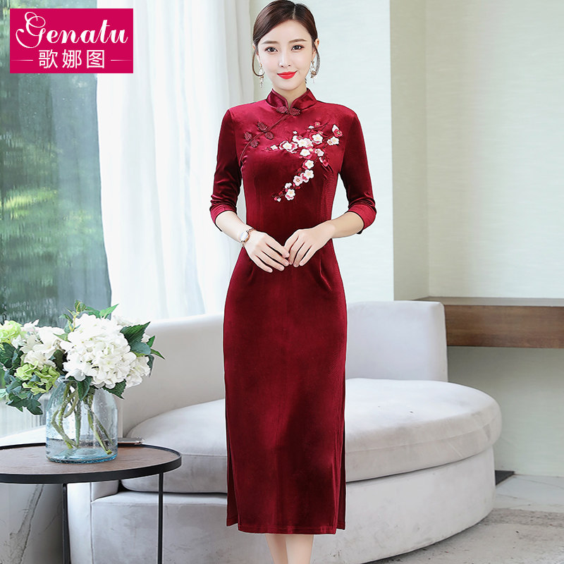 秋季秋装2020年新款秋裙妈妈旗袍改良版金丝绒长袖连衣裙子女秋冬