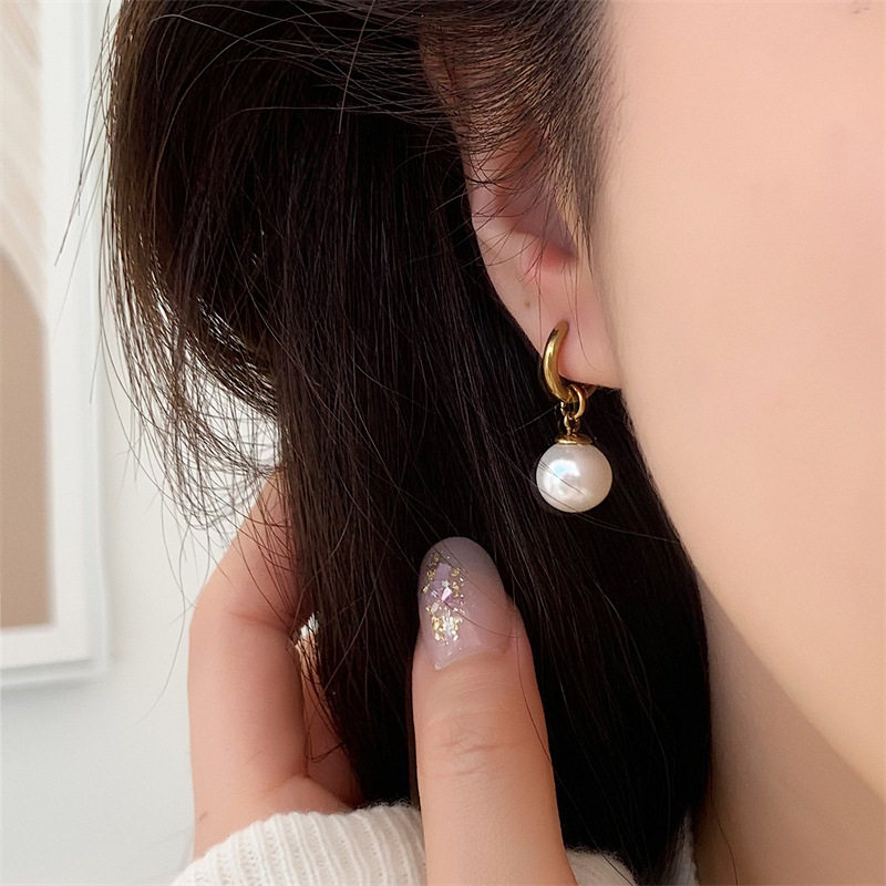 自带贵气施华洛家大珍珠耳钉女轻奢小众高级感气质复古fever同款,饰品/流行首饰/时尚饰品新,耳环,淘宝优惠券,粉丝福利购,淘宝优惠卷