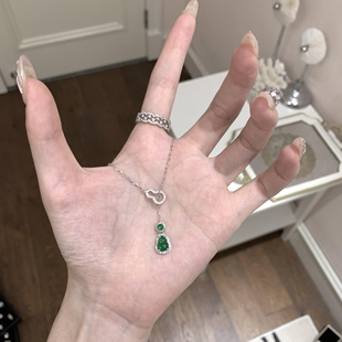 锁骨 显白绿翡翠精致大方毛衣链百搭休闲项链调节款 中式 血脉觉醒