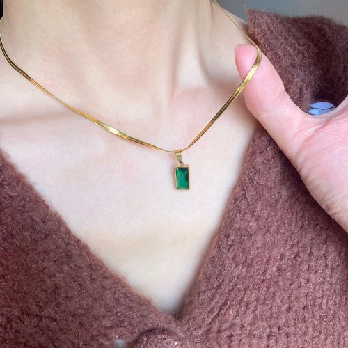 高奢大方祖母绿方块颈链