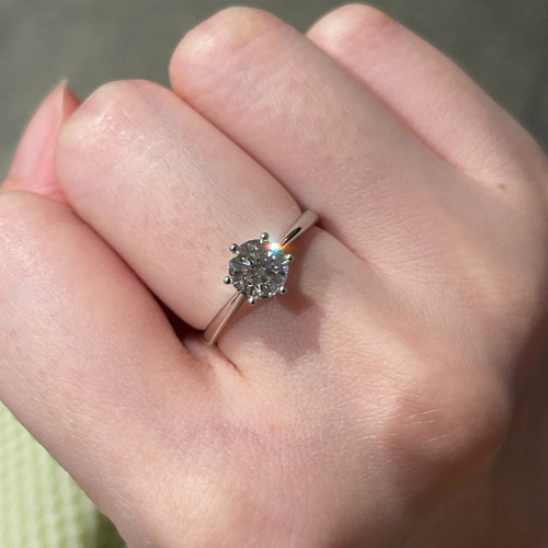 六爪仿真钻戒情侣结婚对戒