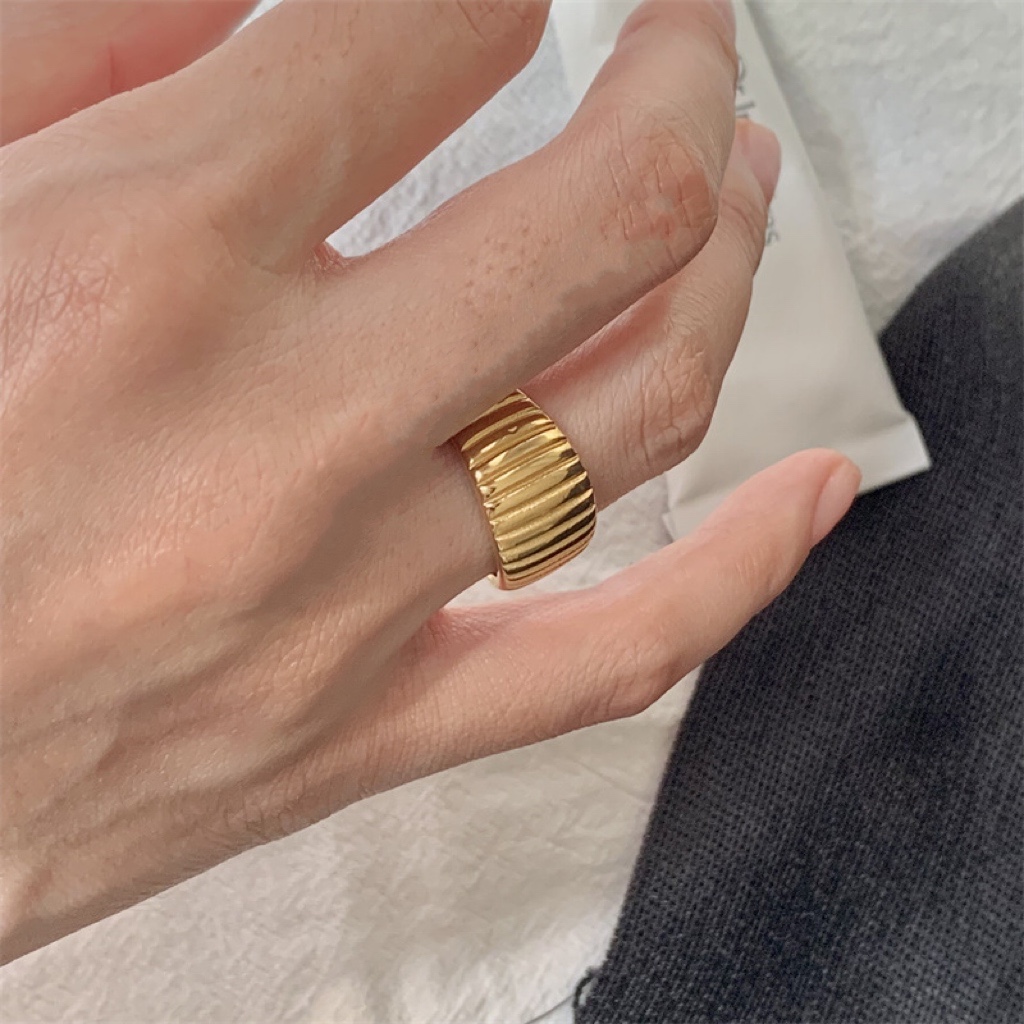 潮人肌理感显手细戒指
