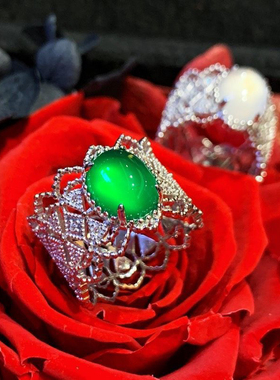 超仿真蕾丝祖母绿戒指开口欧美范宽版排戒女个性精致道具贵气椭圆