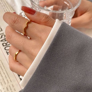 可水洗精致超细简生活14K包金水波纹柔美百搭简洁戒指尾戒日韩女