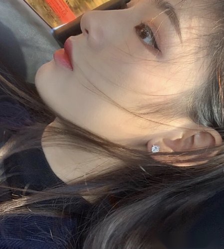 闪钻银针冷淡风养耳洞