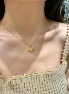 熠熠小太阳锁骨链自带光芒小众设计金项链温柔叠戴高级感颈饰保色