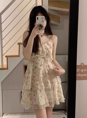 夏季温柔风碎花吊带连衣裙女小个子法式洋气气质显瘦甜美吊带裙