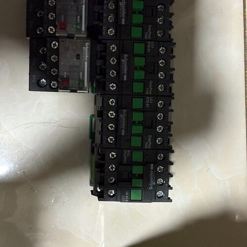 议价接触器LC1E18LC1E1810LC1E2510