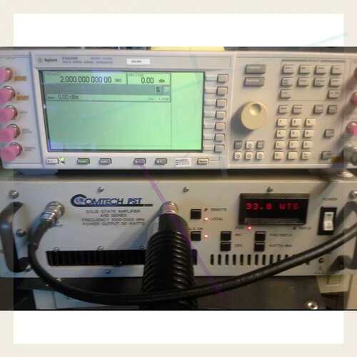 议价射频放大器 1 GHz 至 2 GHz 30Wt 45dB