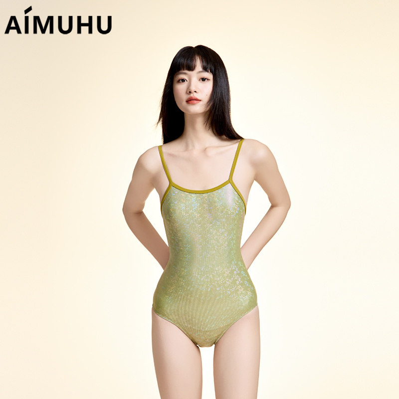 芥末绿高级露背女收腰显瘦浮潜冲浪训练竞速泳衣专用2026新款