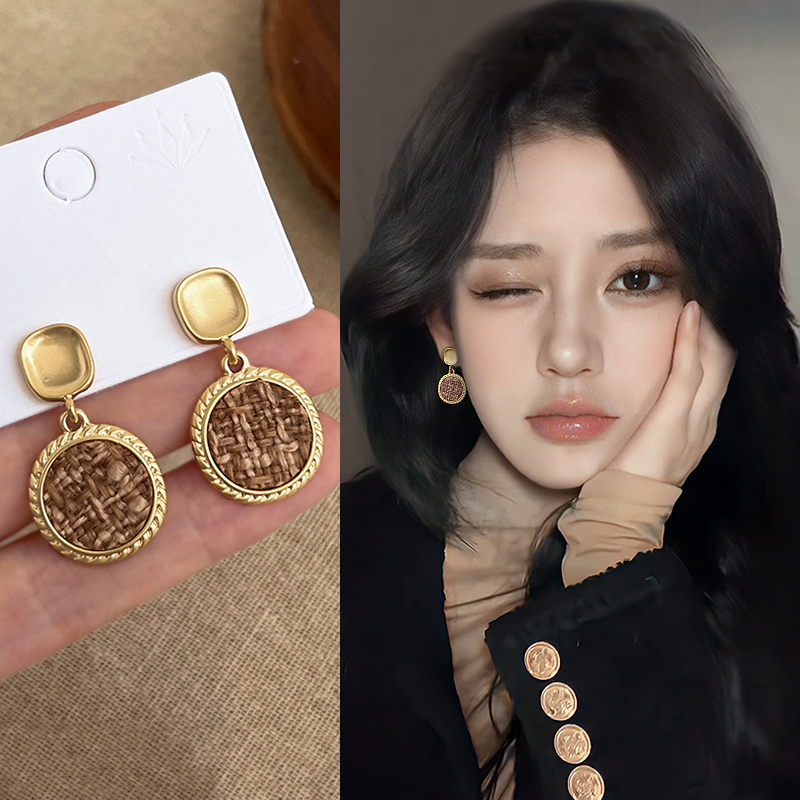 复古小香风蚊香盘耳夹女