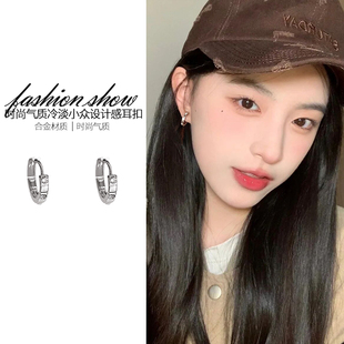 爆款 港风复古气质耳环女士新款 潮小众设计独特高级感轻奢耳圈耳饰