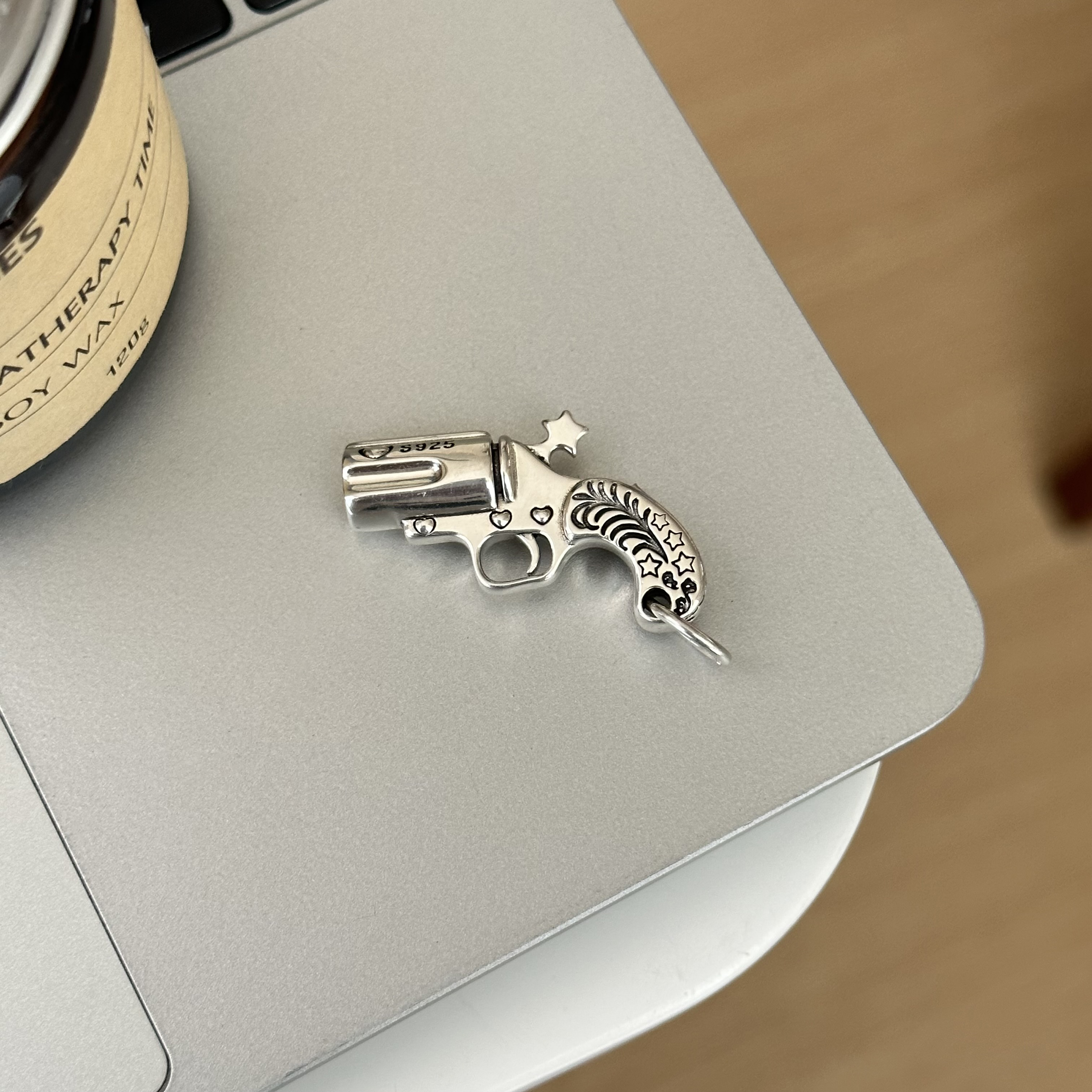 MISSJOJO 韩国ins风时尚简约百搭气质满印桃心手枪S925纯银吊坠