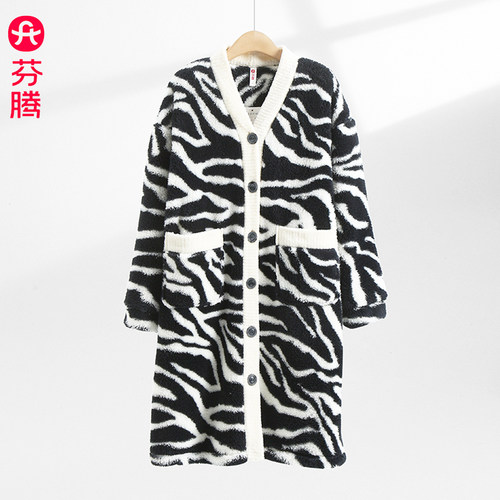 芬腾女秋冬季珊瑚绒柔软保暖睡袍
