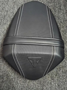 Triple 原厂 765RS 后座垫 拆车 765R 凯旋Street