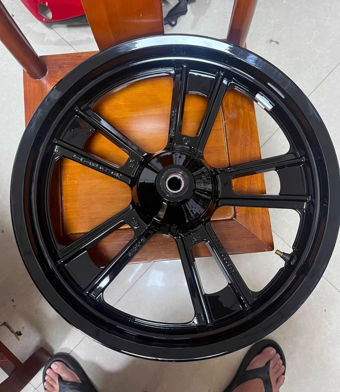 摩托速战QP150TGSF4前轮毂前钢圈原厂配件