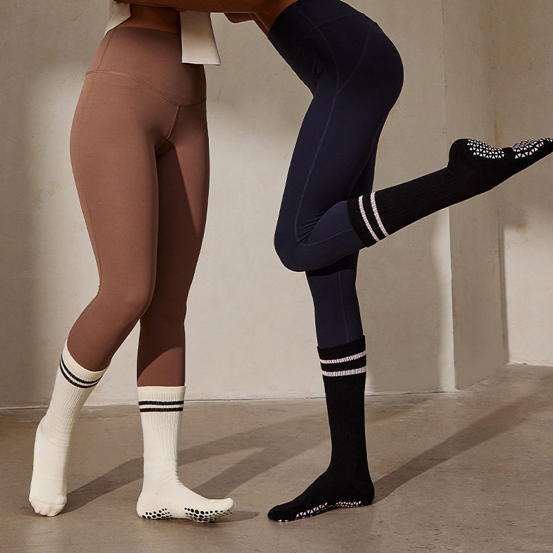 专业高端中筒瑜伽袜子