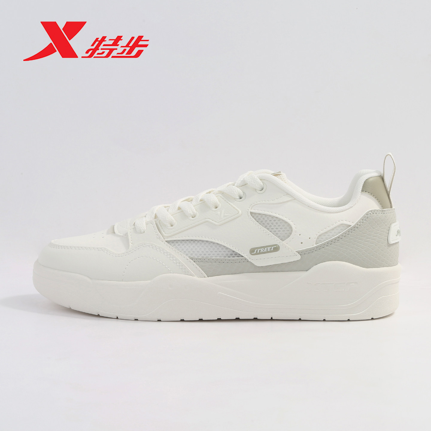 特步板鞋男鞋2026夏季款防滑耐磨舒适透气厚底休闲鞋974219310033