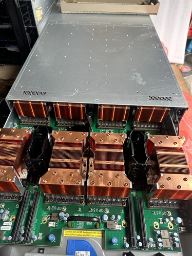 nvidia dgx-1 sxm2服务器8卡 v100 sxm2 16g 32g八卡nvlink互联