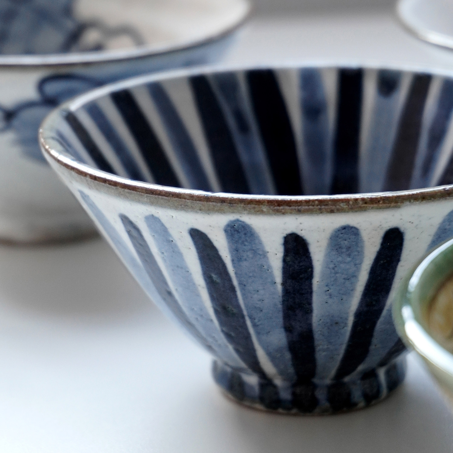 日本原装进口 美浓烧手作米饭碗茶碗 日式复古平茶碗陶瓷斗笠碗