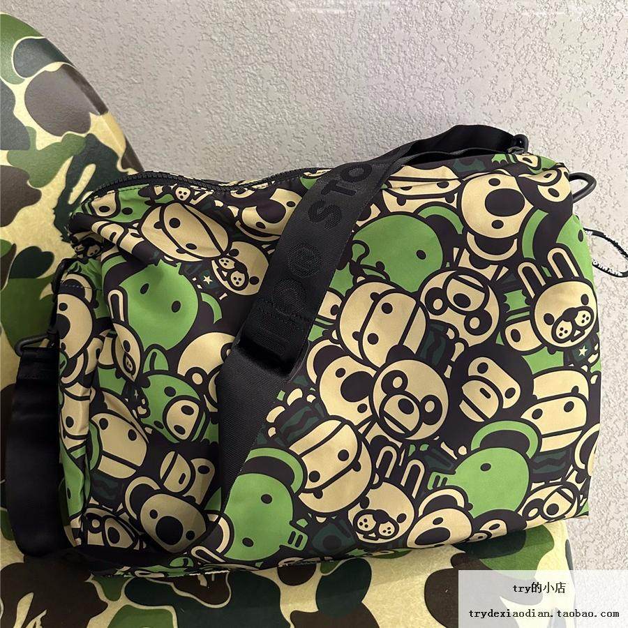 现货 BAPE BABY MILO 绿迷彩 动物园图案 旅行袋斜挎包 水桶包