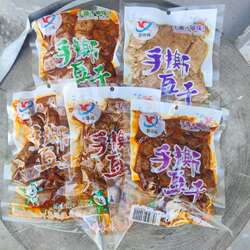 新远诚豆干200克 哈巴河新疆手撕豆干香辣麻辣 大豆拉丝蛋白4袋装