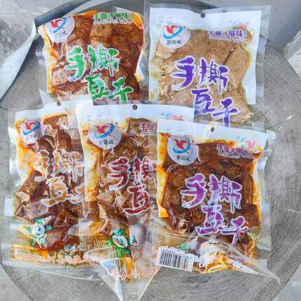 新远诚豆干200克 哈巴河新疆手撕豆干香辣麻辣 大豆拉丝蛋白4袋装