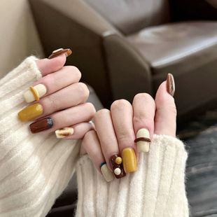 柚喜手工高级感气质穿戴甲简约短款美甲贴小众显摆可拆卸甲片显白