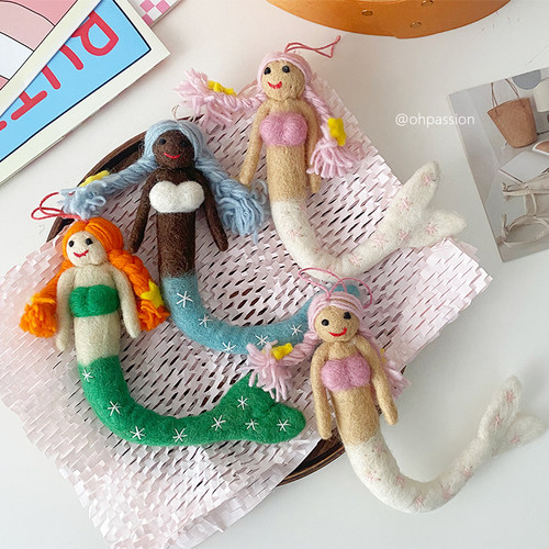 尼泊尔羊毛毡美人鱼可爱包包挂件