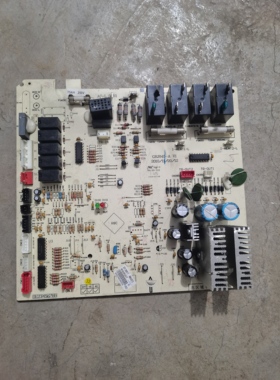 适用格力空调配件30138817 主板M845F3 电路板线路板GRJ845-A