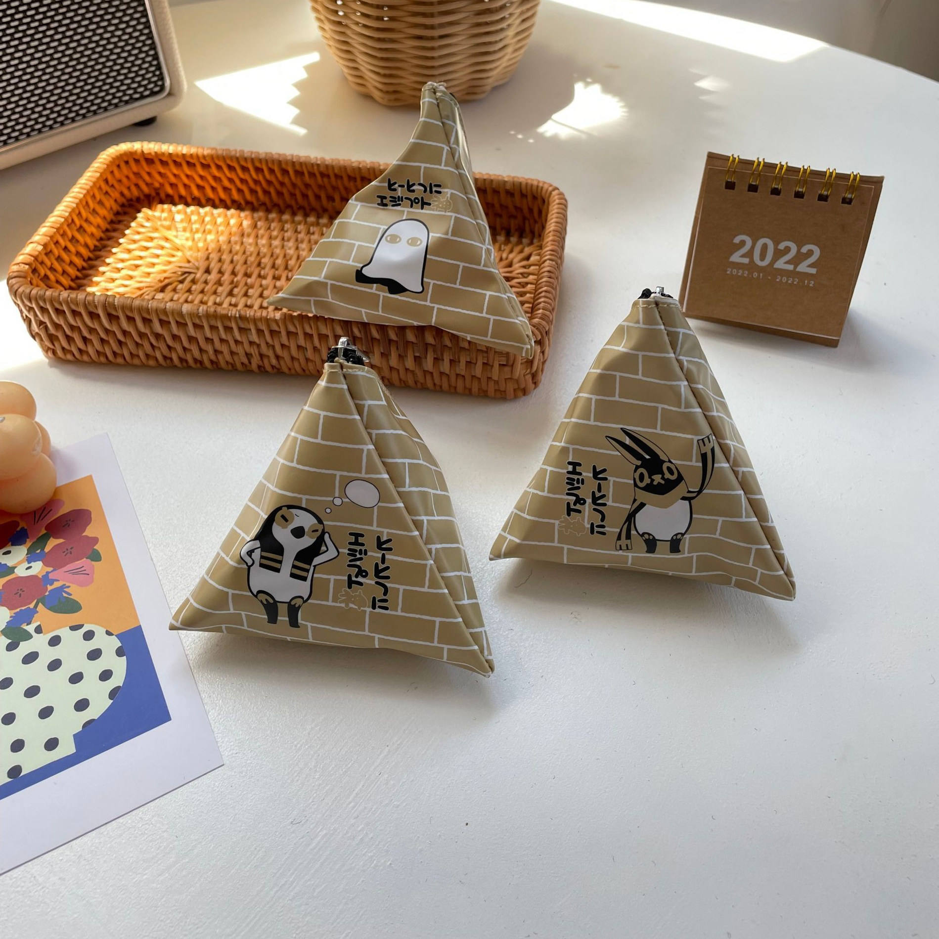 满包邮 日单 埃及神明们的日常卡通三角零钱包数据线耳机收纳包