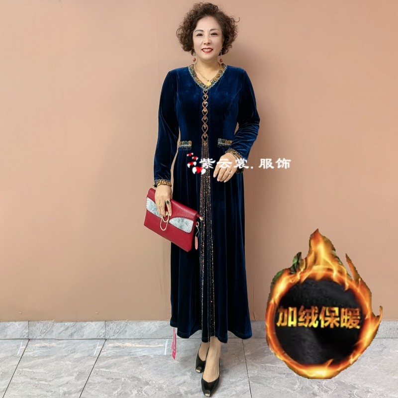 高贵中老年丝绒连衣裙宽松大码显瘦中长款喜婆婆礼服妈妈装敬酒服