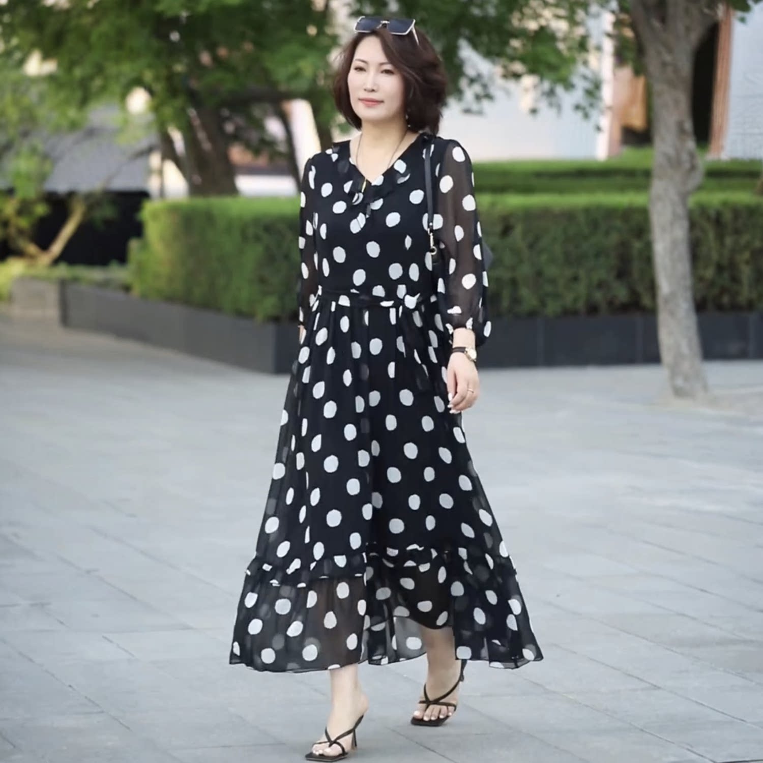 欧货夏新款季遮肉宽松时尚长款中老年妈妈装洋气大码乔其纱连衣裙