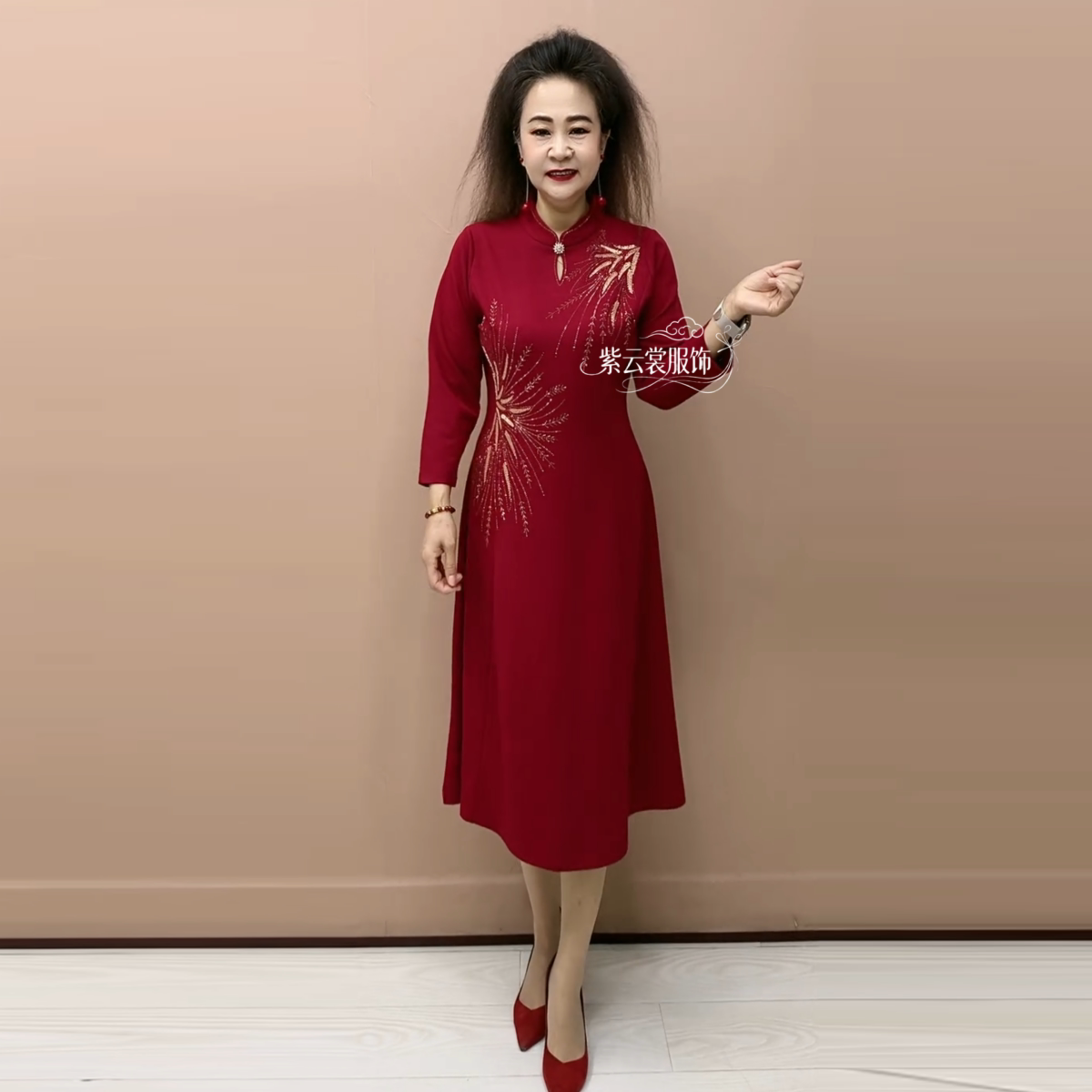 高贵气质喜婆婆婚宴年轻结婚妈妈礼服中式旗袍大码订婚洋气连衣裙
