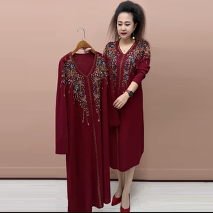 气质妈妈洋气重工烫钻刺绣针织连衣裙时尚长款宽松遮肉大码毛衣裙