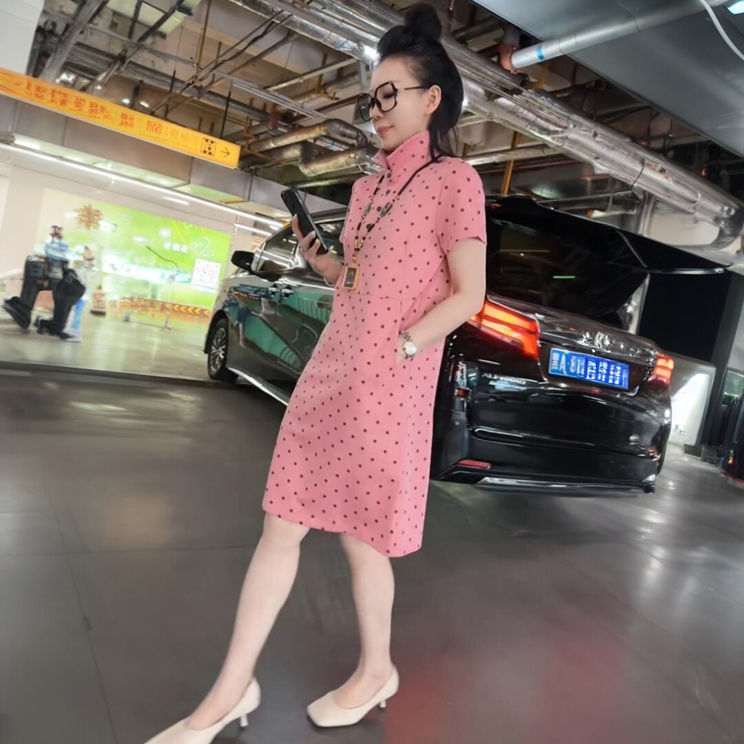 中长款连衣裙短袖夏季新款洋气时尚宽松遮肉显瘦空气棉波点长裙女