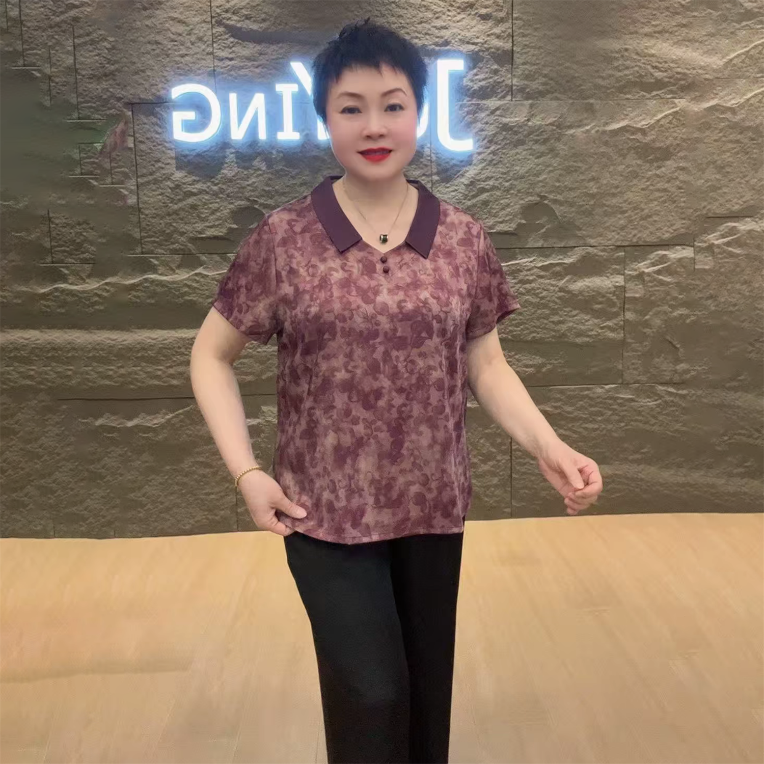 夏季短袖醋酸上衣宽松时尚洋气妈妈娃娃领减龄女士旗袍小衫打底衫