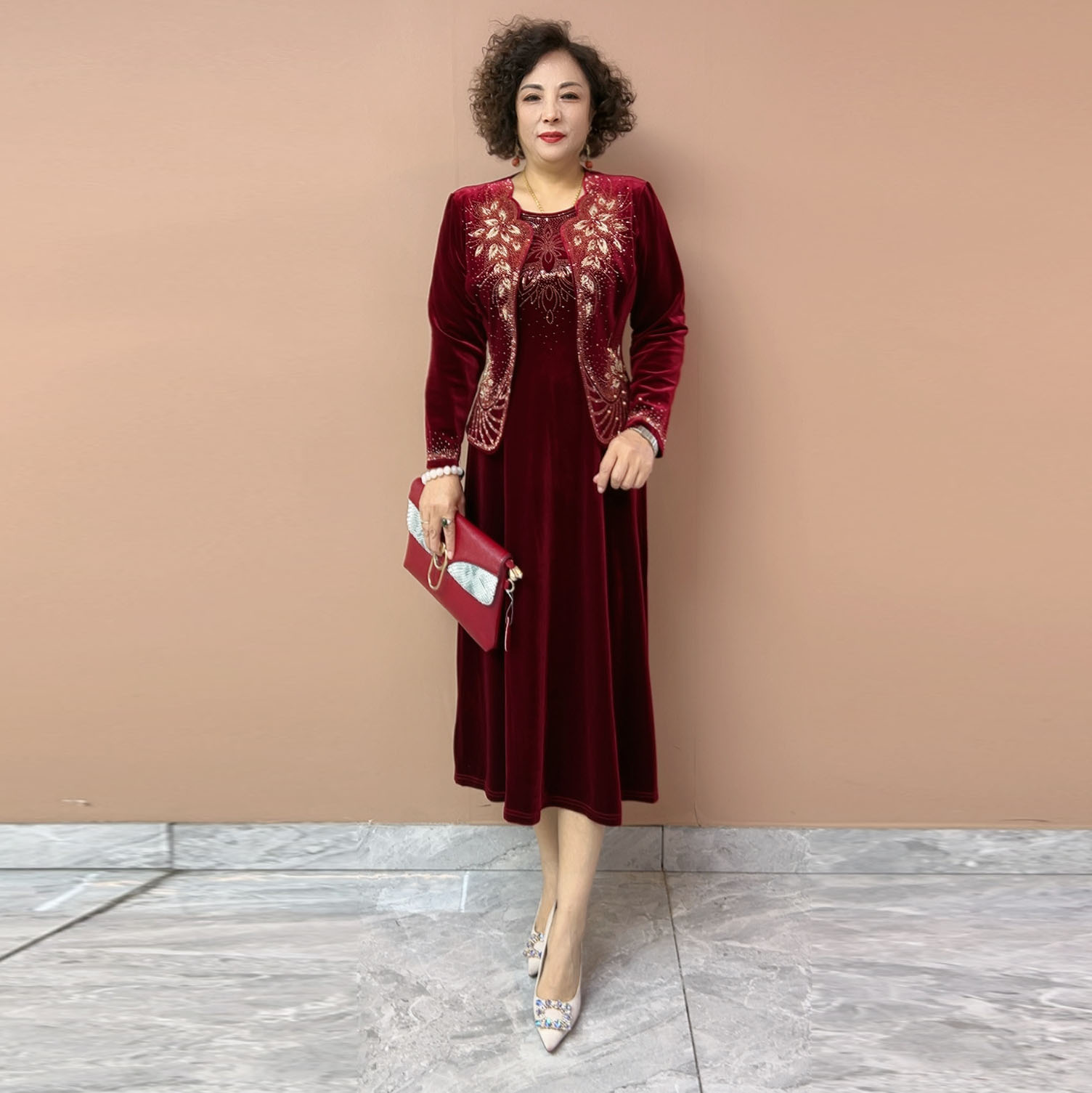高端中老年妈妈婚礼连衣裙两件套装丝绒喜婆婆喜服丈母娘礼服套裙
