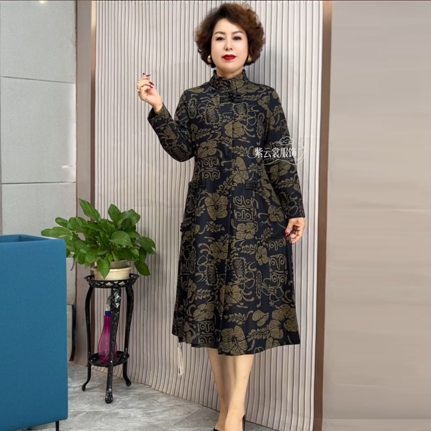 高端秋季洋气宽松遮肉中长款年轻妈妈装国风盘扣风衣长袖气质外套
