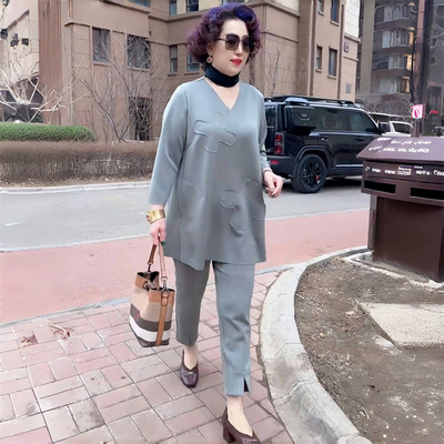 阔太太高端春秋洋气妈妈装宽松遮肚子中长款大版衫空气棉压花上衣