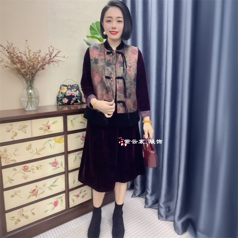 春秋冬中年妈妈装国风流苏马夹短款时尚洋气宽松洋气大码休闲马甲