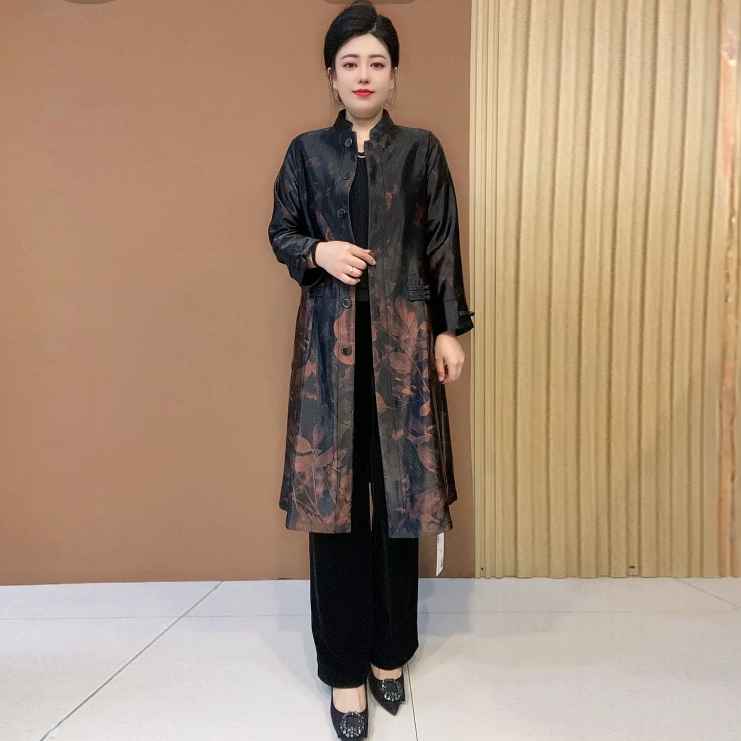 春秋新款长袖气质国风中老年妈妈装长袖时尚宽松长款风衣女士外套