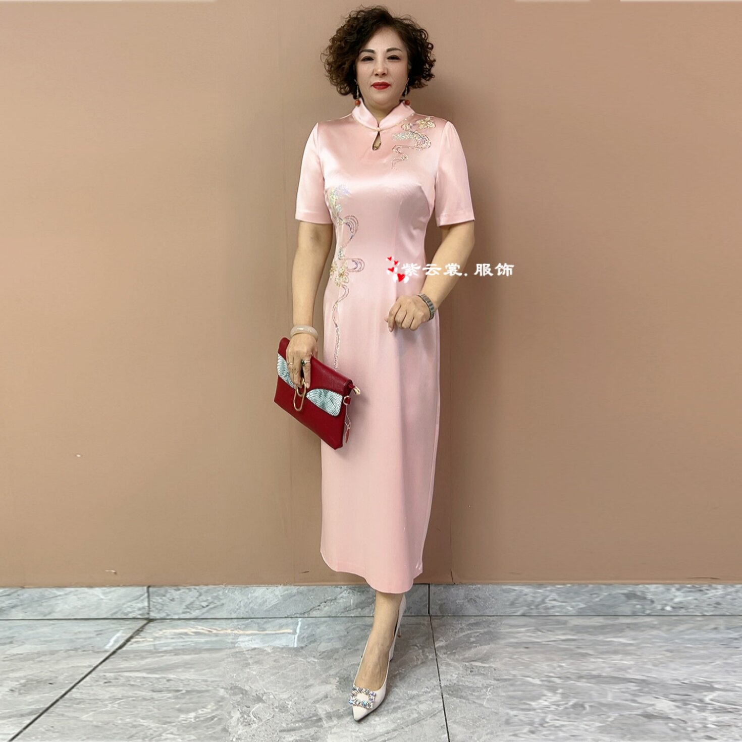 高贵年轻喜妈妈装婚宴礼服高端喜婆婆夏季短袖婚礼订婚长裙晚礼服