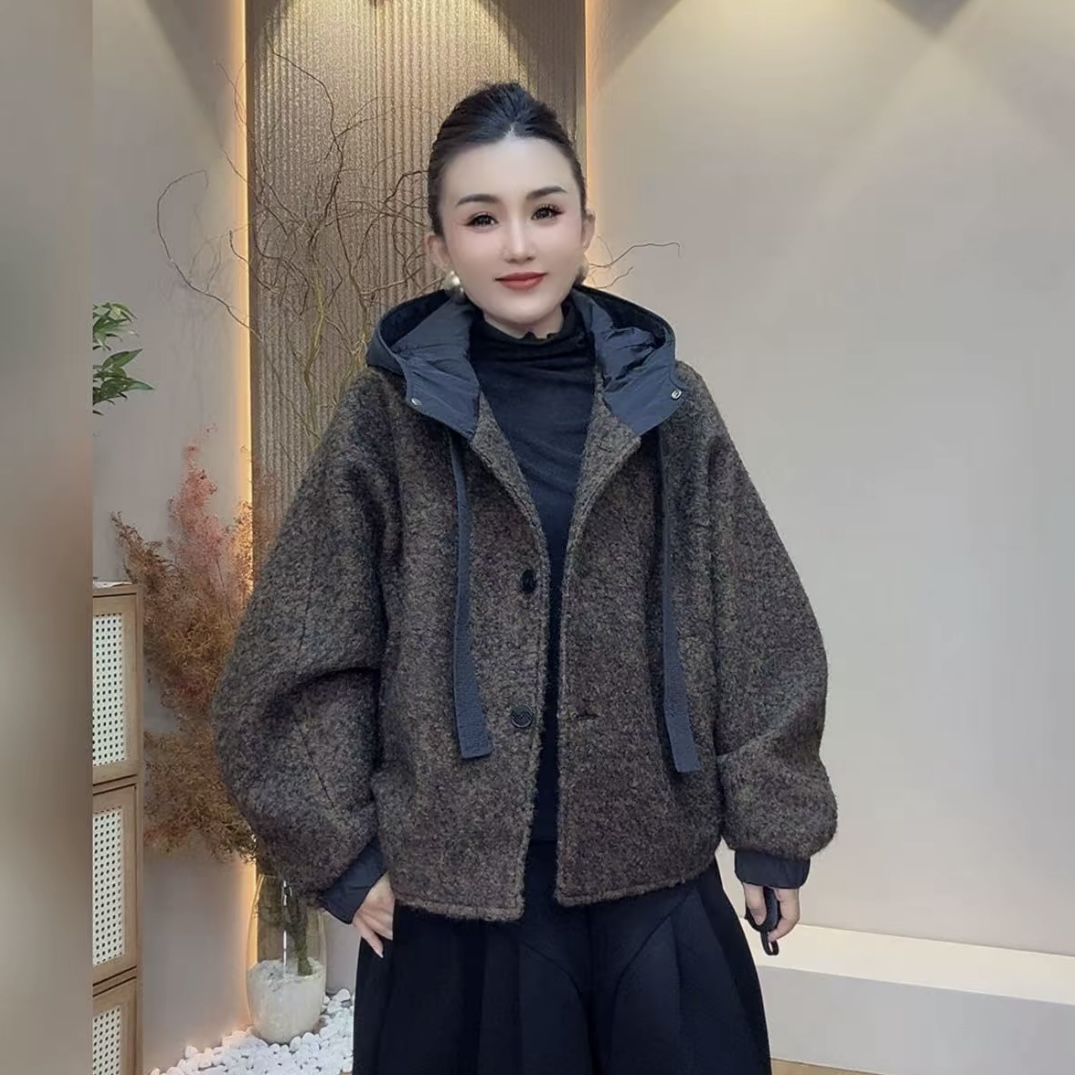 欧货高级感连帽毛呢大衣小个子短款秋冬新款韩版复古休闲羊毛外套