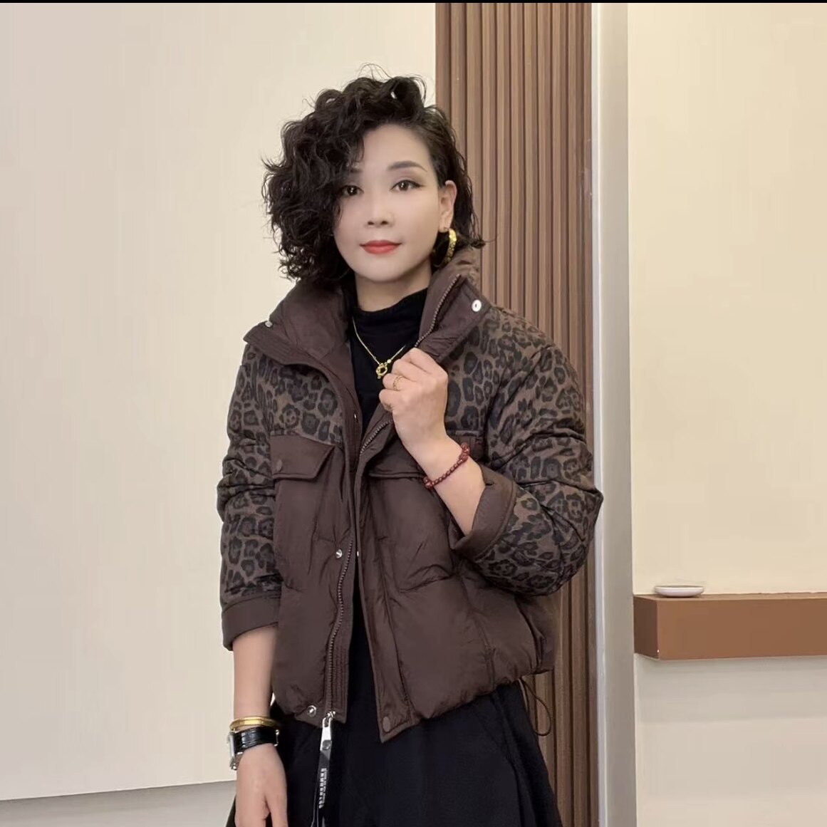 时尚妈妈装短款豹纹休闲棉服冬季保暖宽松加厚面包服洋气棉衣外套