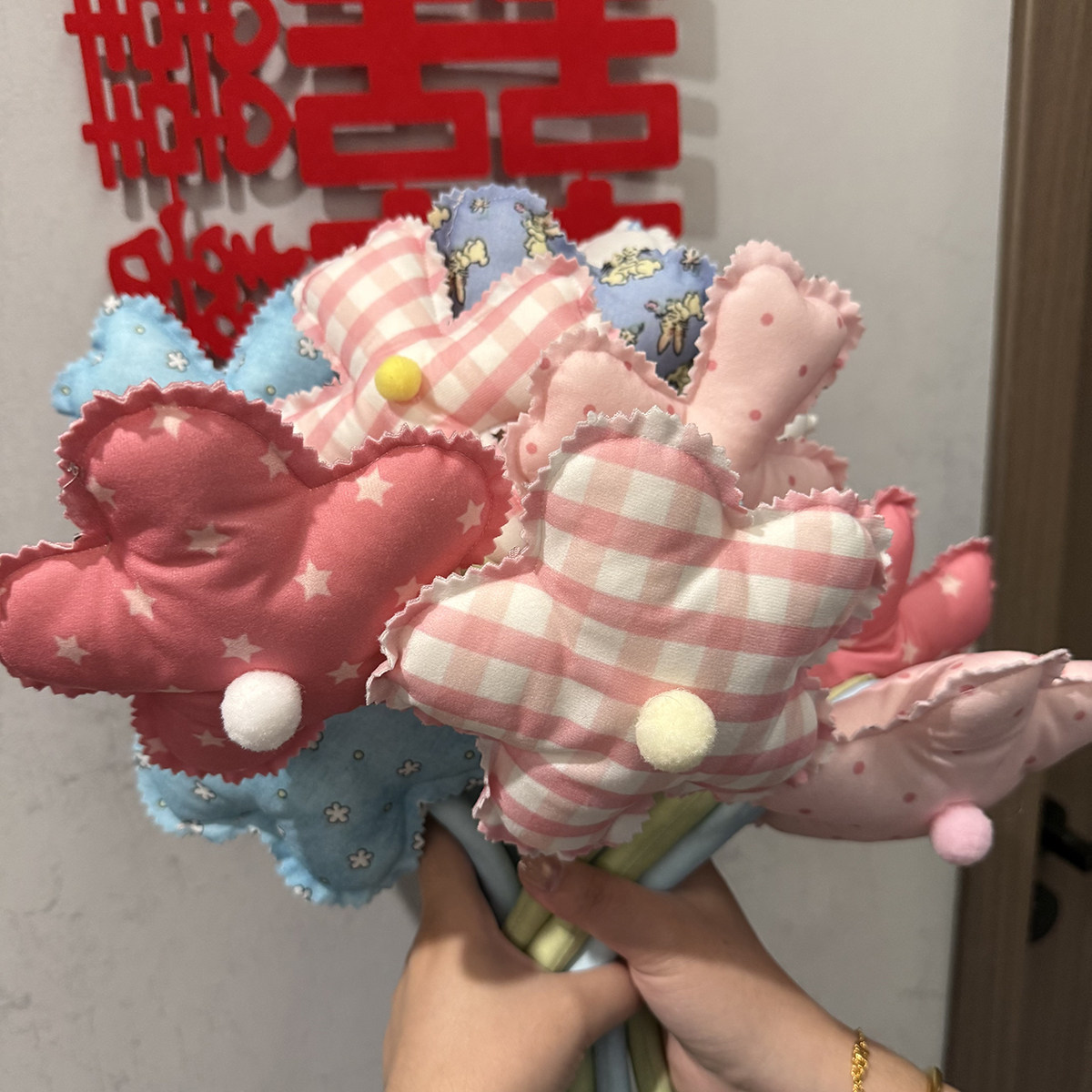 小红书同款布艺花朵花束手作家居装饰假花手捧花摆件拍照diy礼物